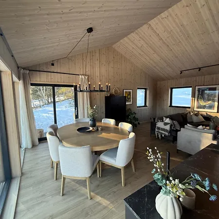 Ny I Vakre Oppdal, Norge *